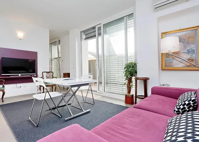 Piazza Del Popolo Apartment *