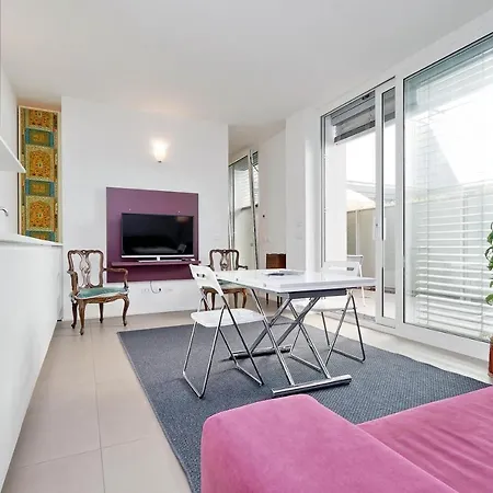 Piazza Del Popolo Apartment *